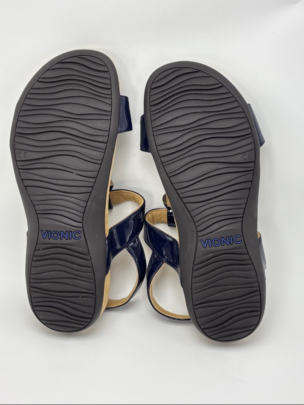 Vionic Farra Navy Sandals - size 9 - Picture 9 of 9
